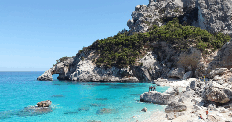 Rejseguide til Sardinien – lokale tips til din italienske drømmeø