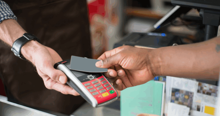 Hvad betaler man med i Italien?